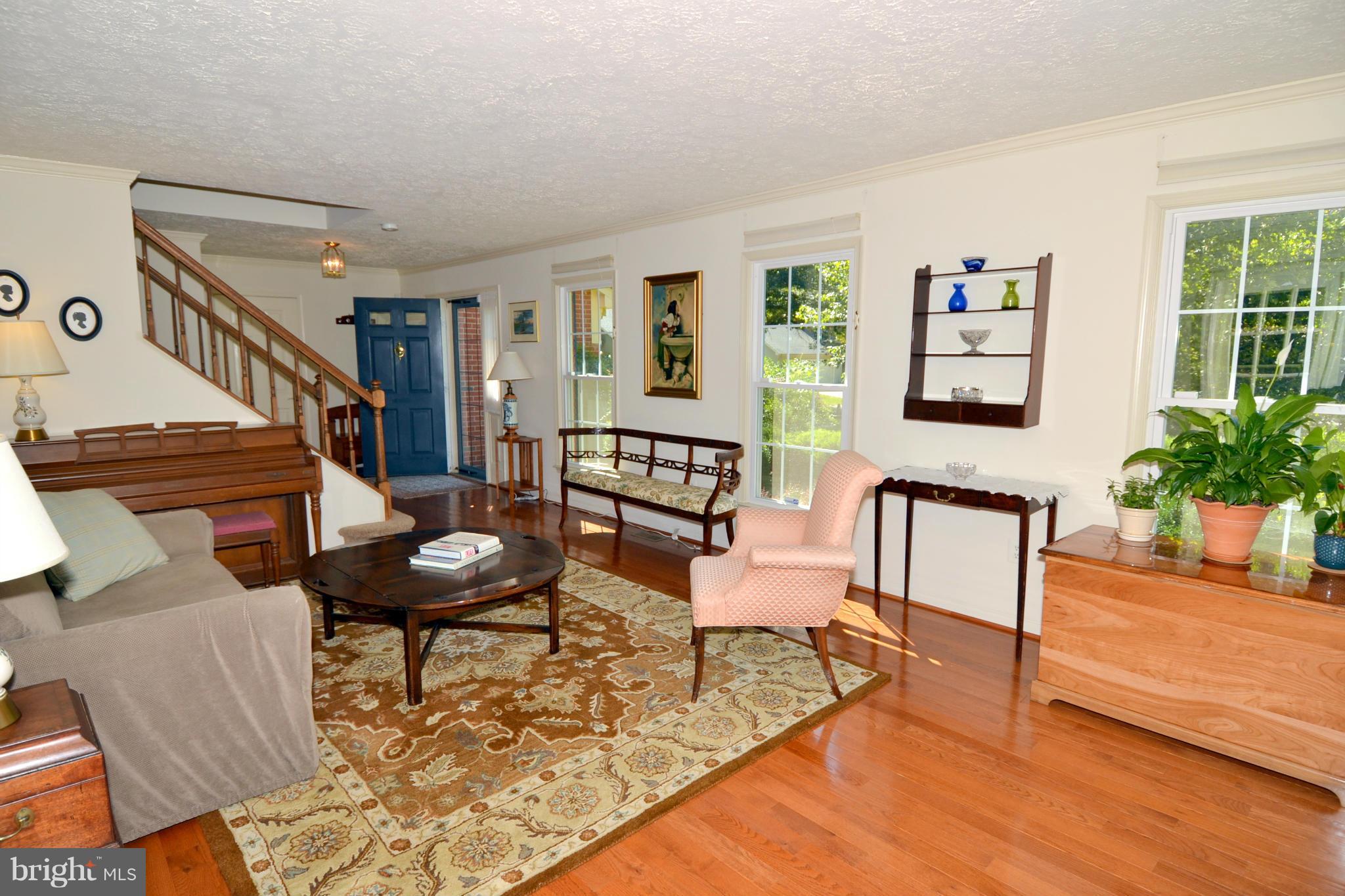 254 Lindenhall Court Riva, MD 21140 - Photo 2 of 29 Living Room