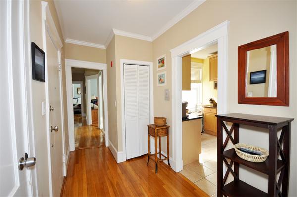 231 Freeman Street, Unit 6 Brookline, MA 02446 - Photo 12 of 19