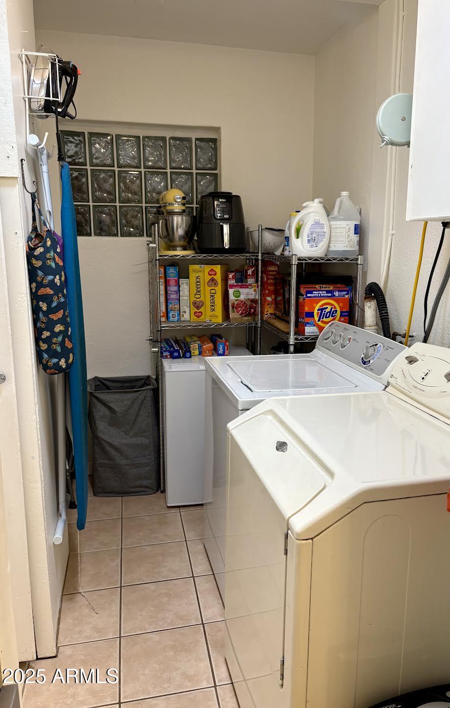 2921 East Cheery Lynn Road Phoenix, AZ 85016 - Photo 21 of 34 Laundry