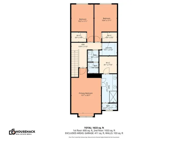 a picture of a bench in front of gate