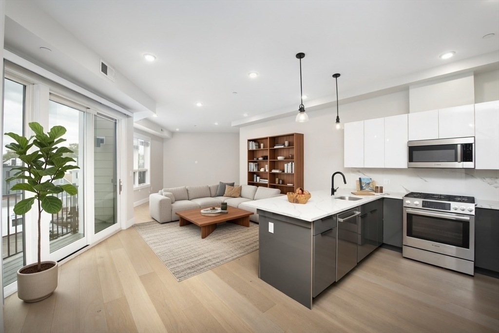 33-39 Ward Street Boston, MA 02127 - Photo 3 of 27