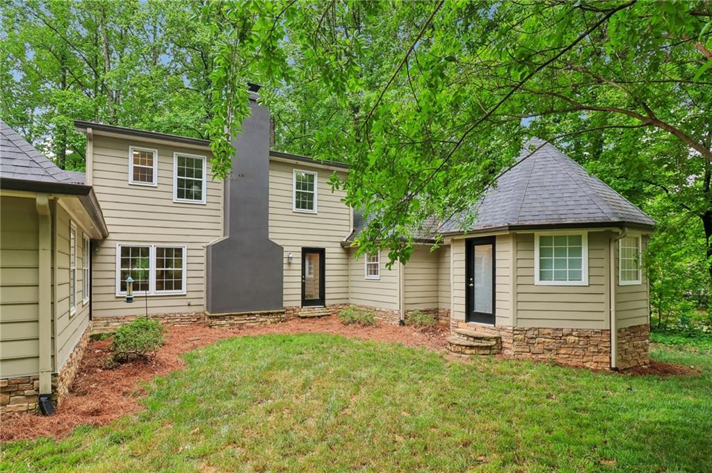 214 Newport Road Southwest Lilburn, GA 30047 - Photo 5 of 82