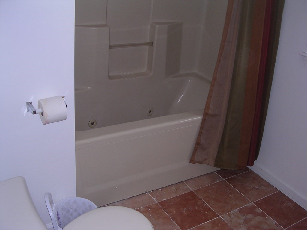 35 Merrymount Road, Unit 14 Quincy, MA 02169 - Photo 17 of 24 Gallery Image 17