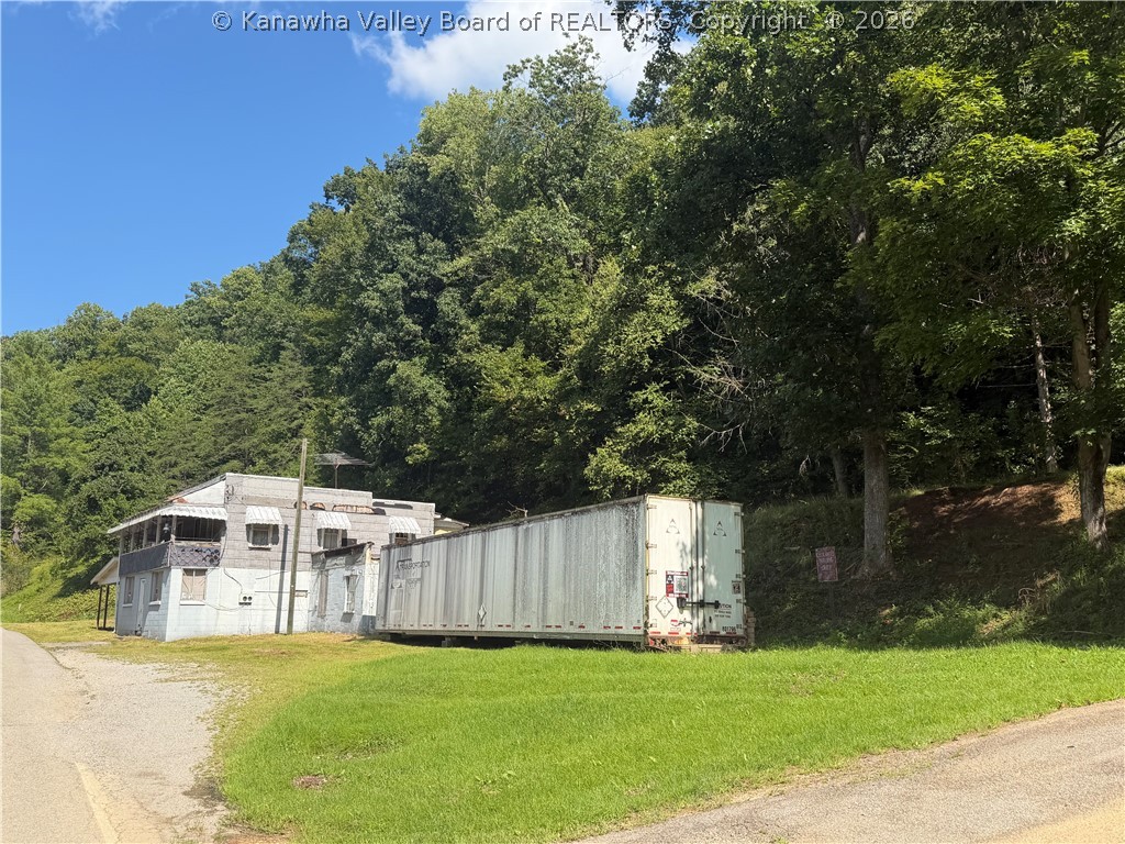 10273 Aarons Fork Road Charleston, WV 25320 - Photo 3 of 3 Gallery Image 3