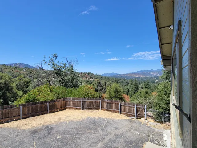 $649,000 | 50689 Critter Creek Lane, Oakhurst, CA 93644