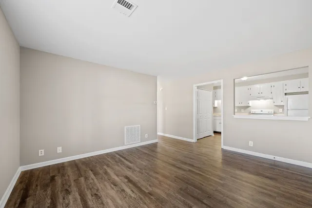 $920 | 155 Jack Miller Boulevard, Unit 26, Clarksville, TN 37042