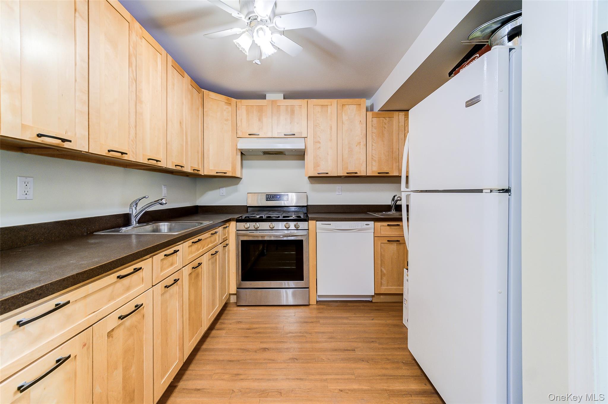 10 Wilson Court Spring Valley, NY 10977 - Photo 31 of 44