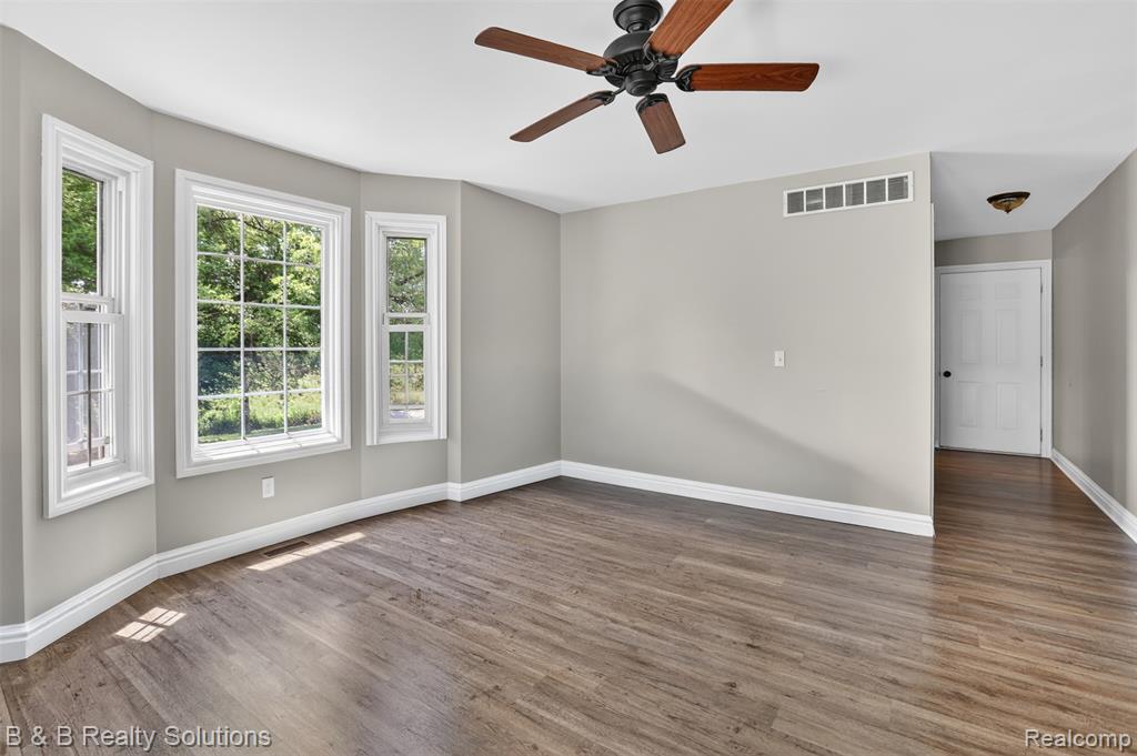 8862 Cade Road Brown City, MI 48416 - Photo 16 of 53
