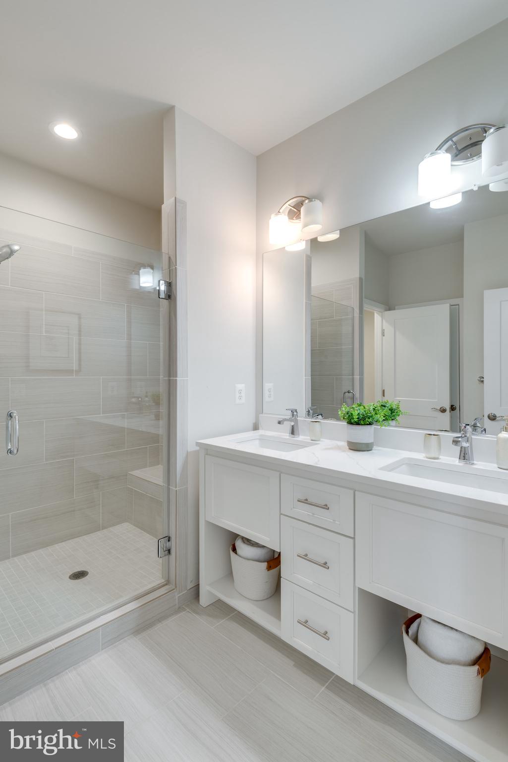 1961 Roland Clarke Place Reston, VA 20191 - Photo 27 of 50 PRMIARY BATH