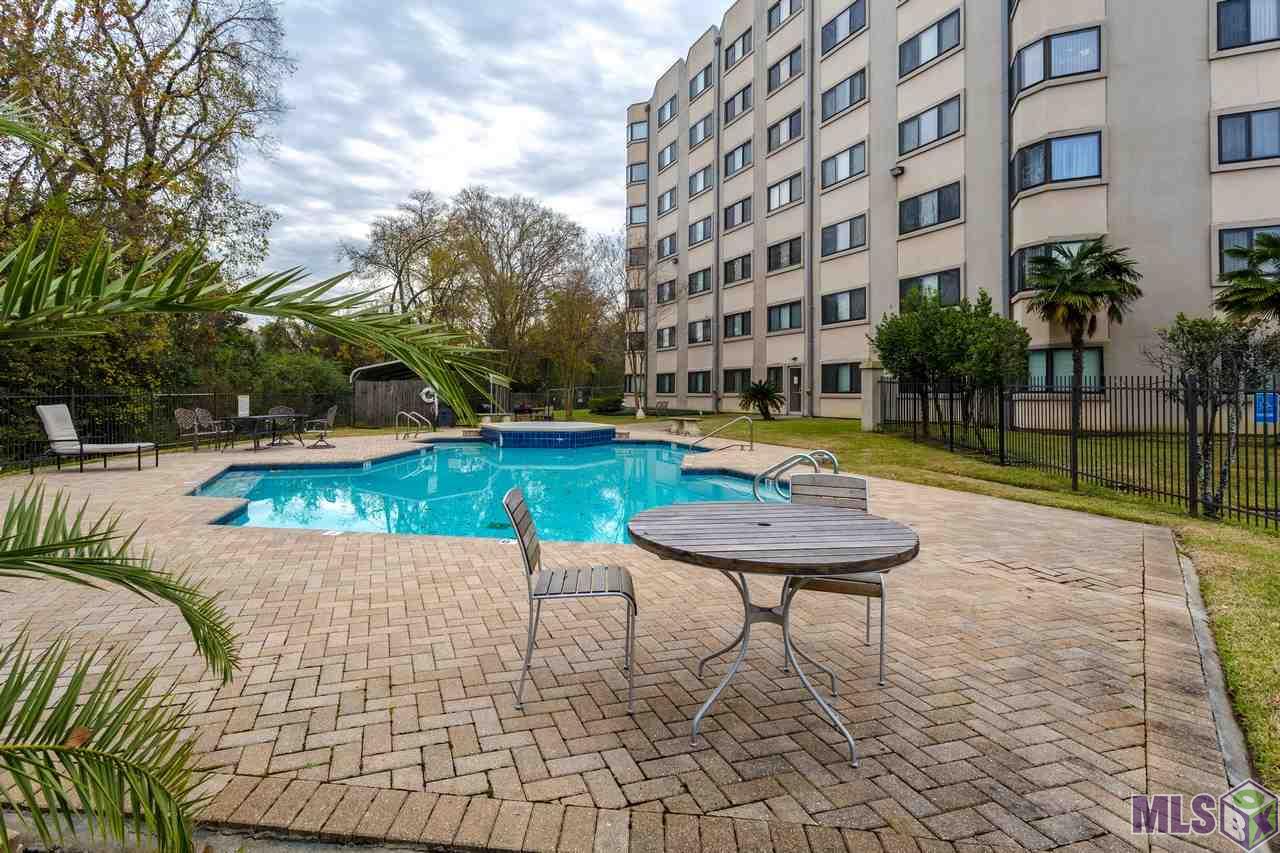 11550 Southfork Avenue, Unit 401 Baton Rouge, LA 70816 - Photo 11 of 13 Community Pool