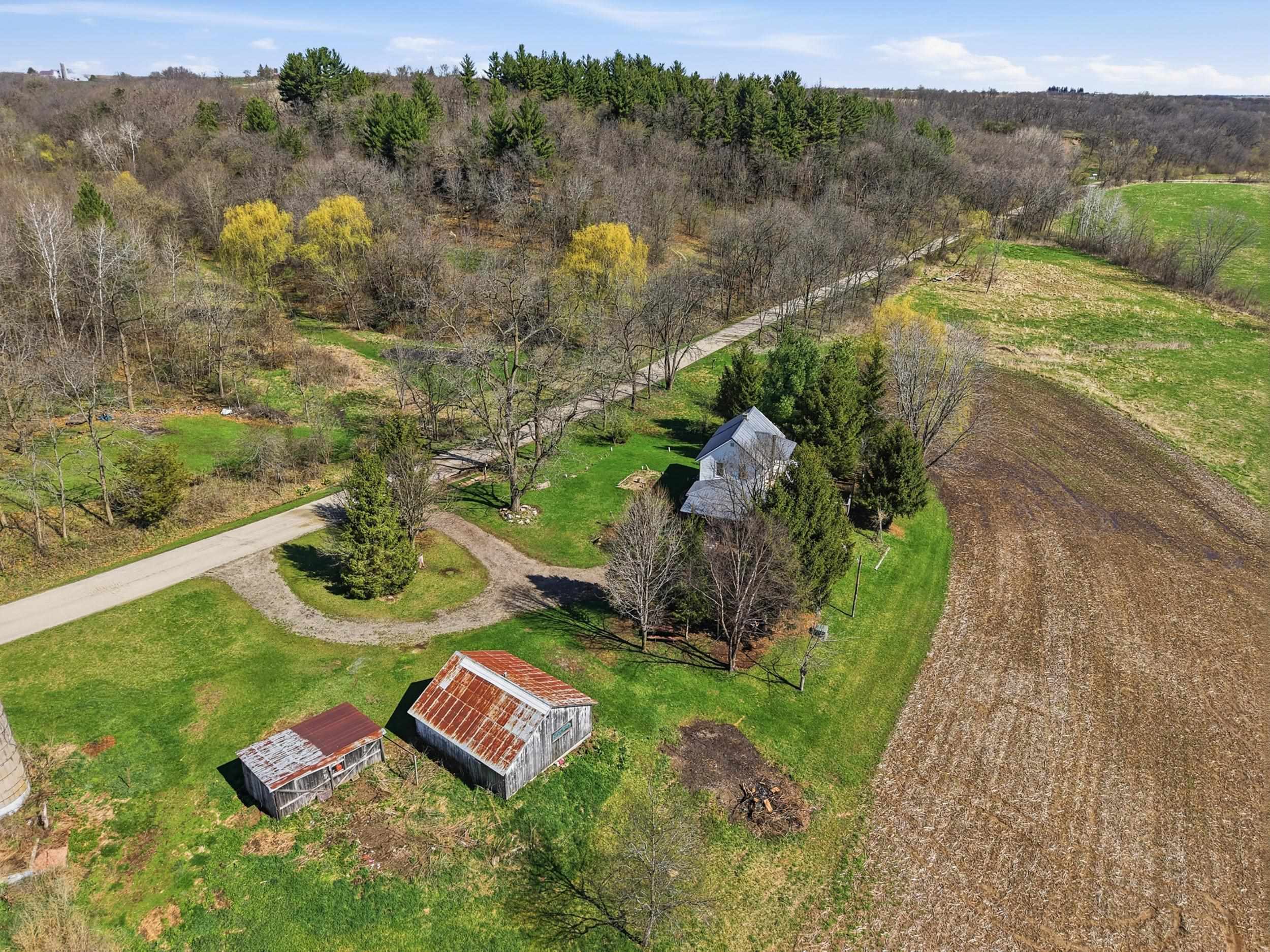 W8419 Meadow Brook Road Argyle, WI 53504 - Photo 6 of 68