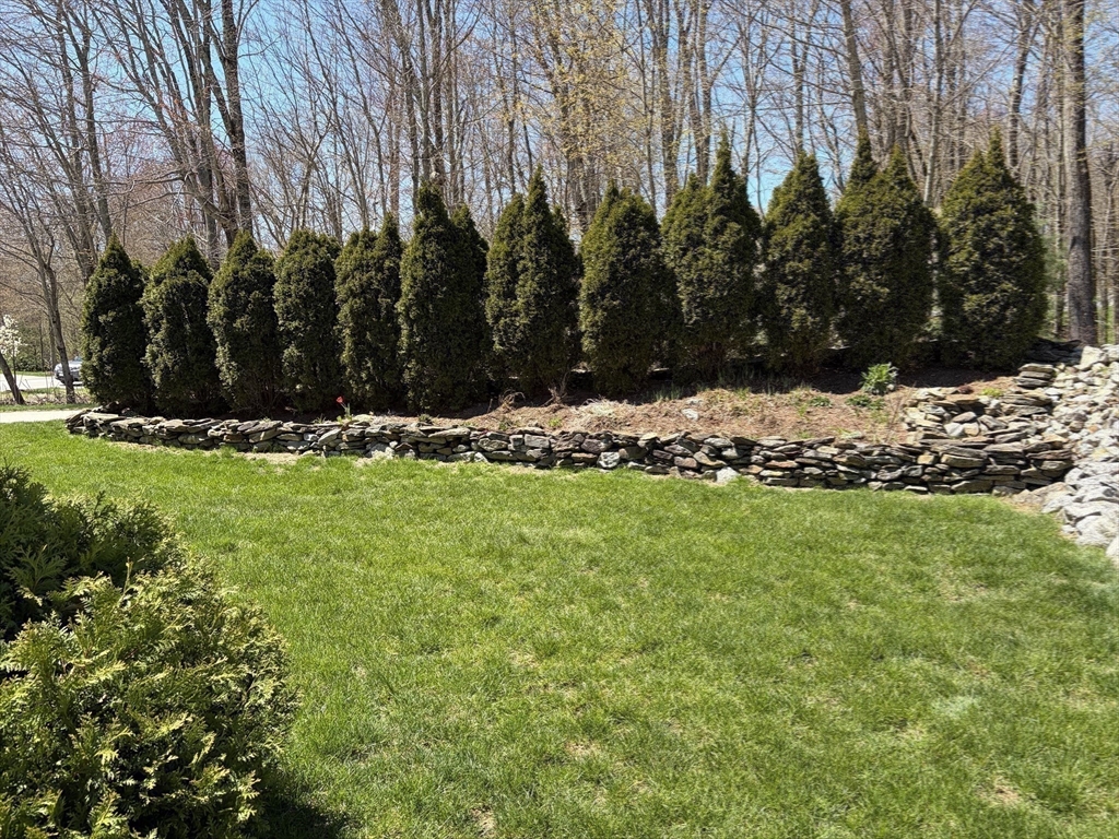 92 Virginia Drive, Unit 92 Leicester, MA 01542 - Photo 32 of 33 Gallery Image 32