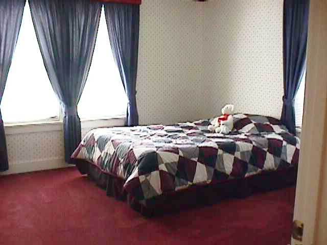 2502 Ripley Street Davenport, IA 52803 - Photo 8 of 9 Gallery Image 8