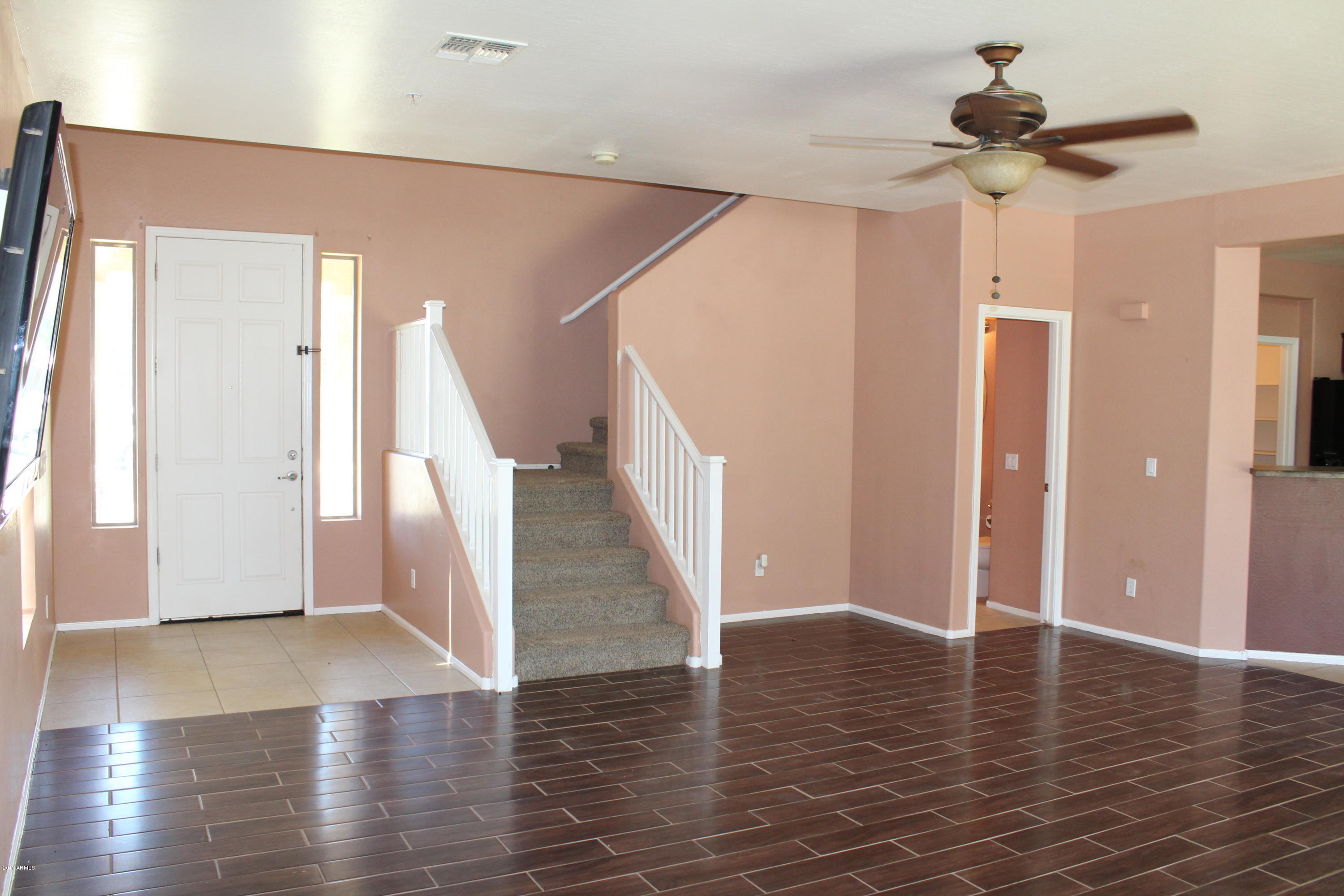 939 East Randy Street Avondale, AZ 85323 - Photo 4 of 28 IMG_2739
