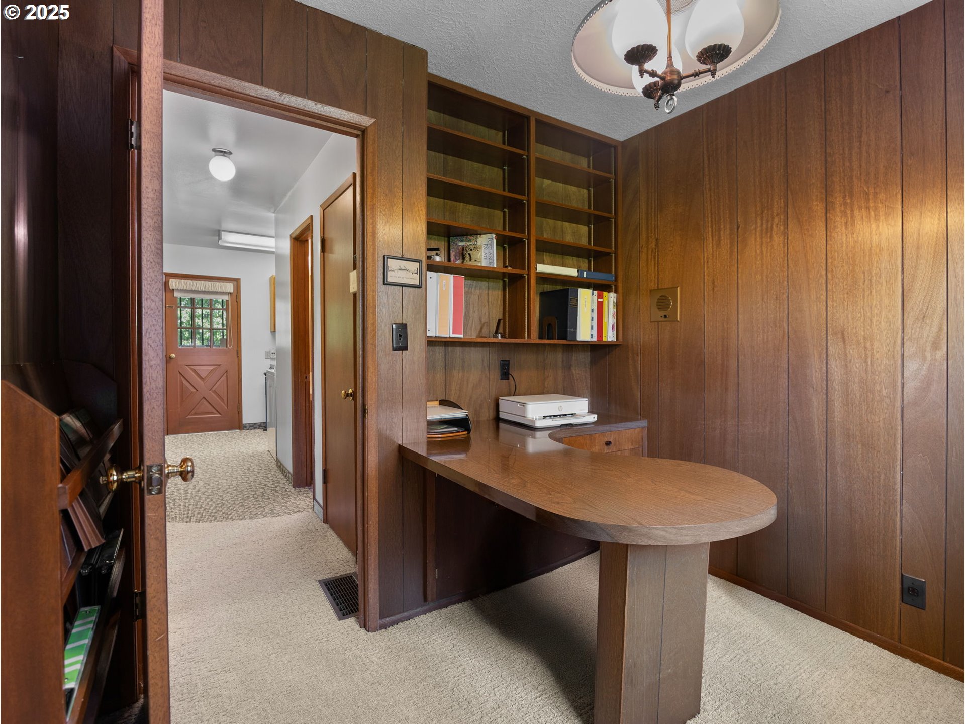 21949 Northeast Couch Street Gresham, OR 97030 - Photo 16 of 48 Den/Office