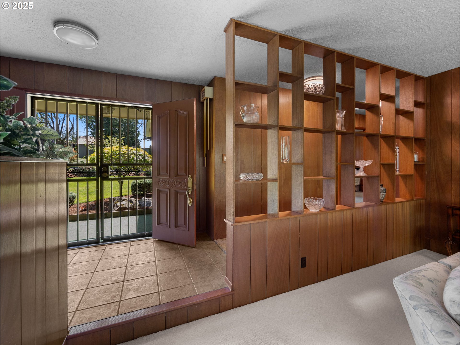 21949 Northeast Couch Street Gresham, OR 97030 - Photo 3 of 48