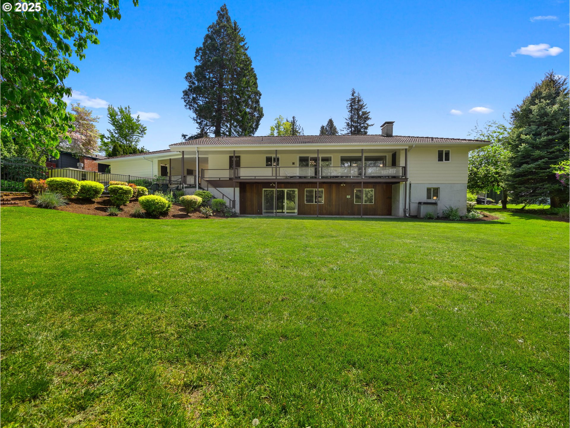 21949 Northeast Couch Street Gresham, OR 97030 - Photo 38 of 48 Backyard