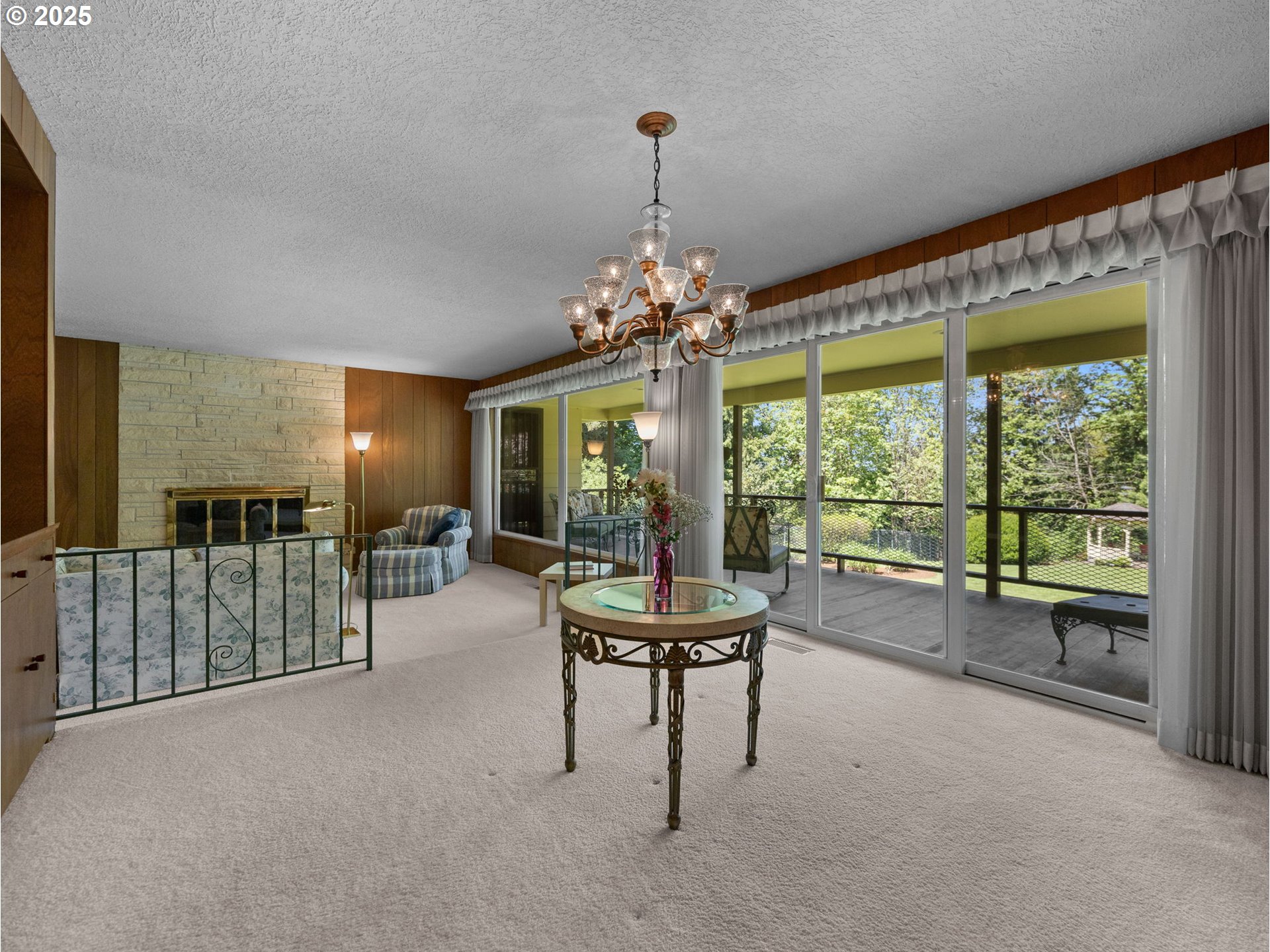 21949 Northeast Couch Street Gresham, OR 97030 - Photo 6 of 48 Dining Room