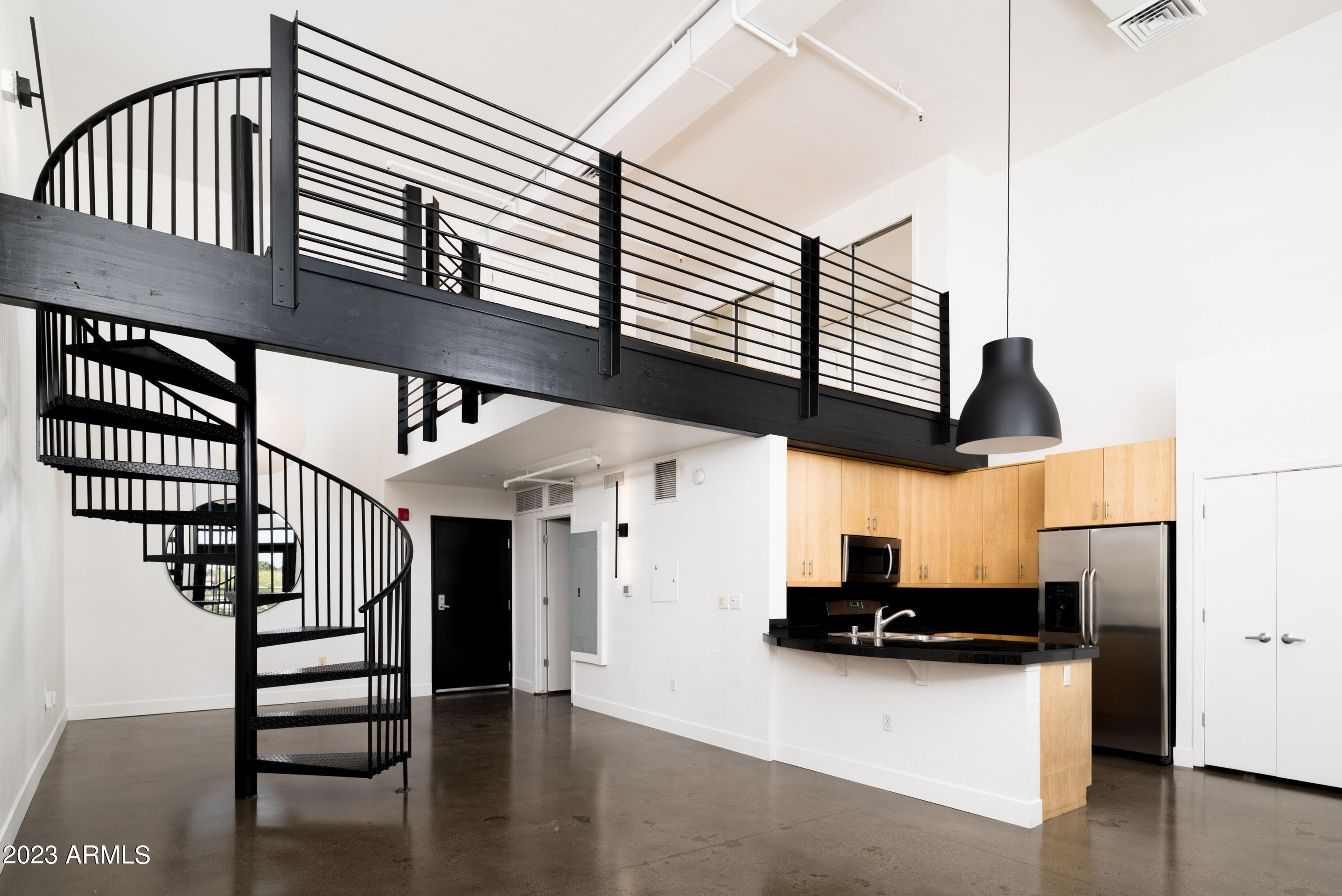 914 East Osborn Road, Unit 412 Phoenix, AZ 85014 - Photo 5 of 23 Phoenix Photo Pro-914 E Osborn Rd #412_0