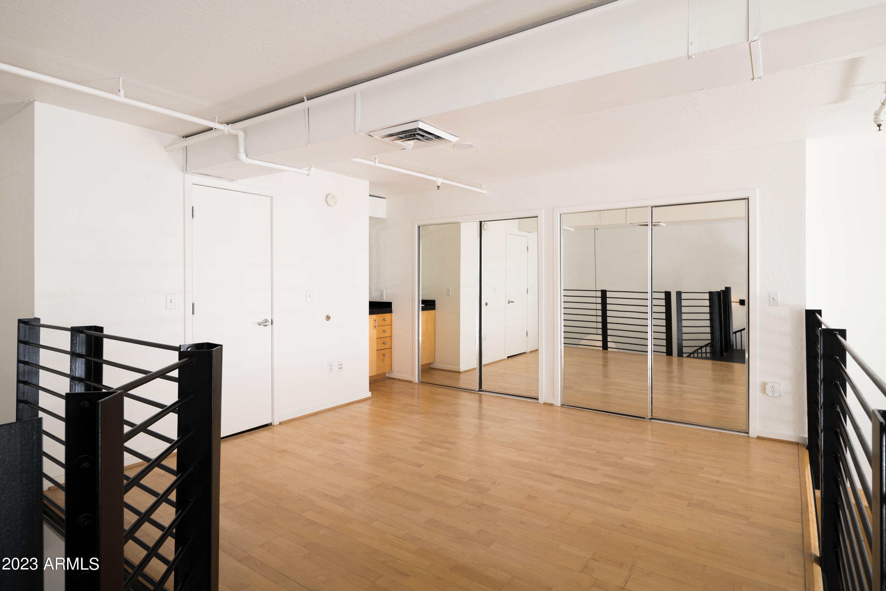 914 East Osborn Road, Unit 412 Phoenix, AZ 85014 - Photo 9 of 23 Phoenix Photo Pro-914 E Osborn Rd #412_0