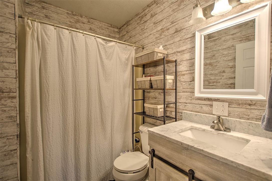 4080 Bayview Drive Decatur, IL 62521 - Photo 17 of 24 Gallery Image 17
