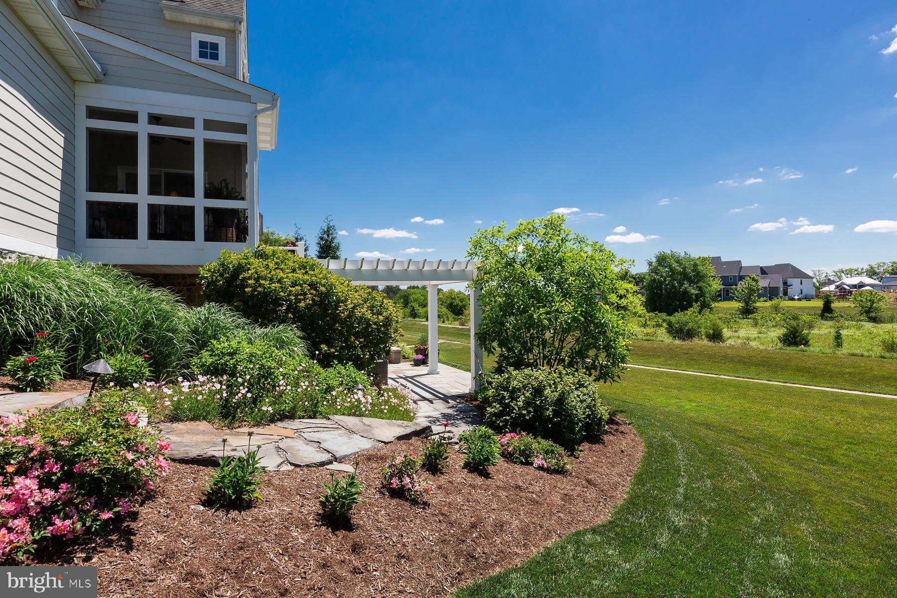 506 East Delp Road Lancaster, PA 17601 - Photo 112 of 119 Professionally Landscaped