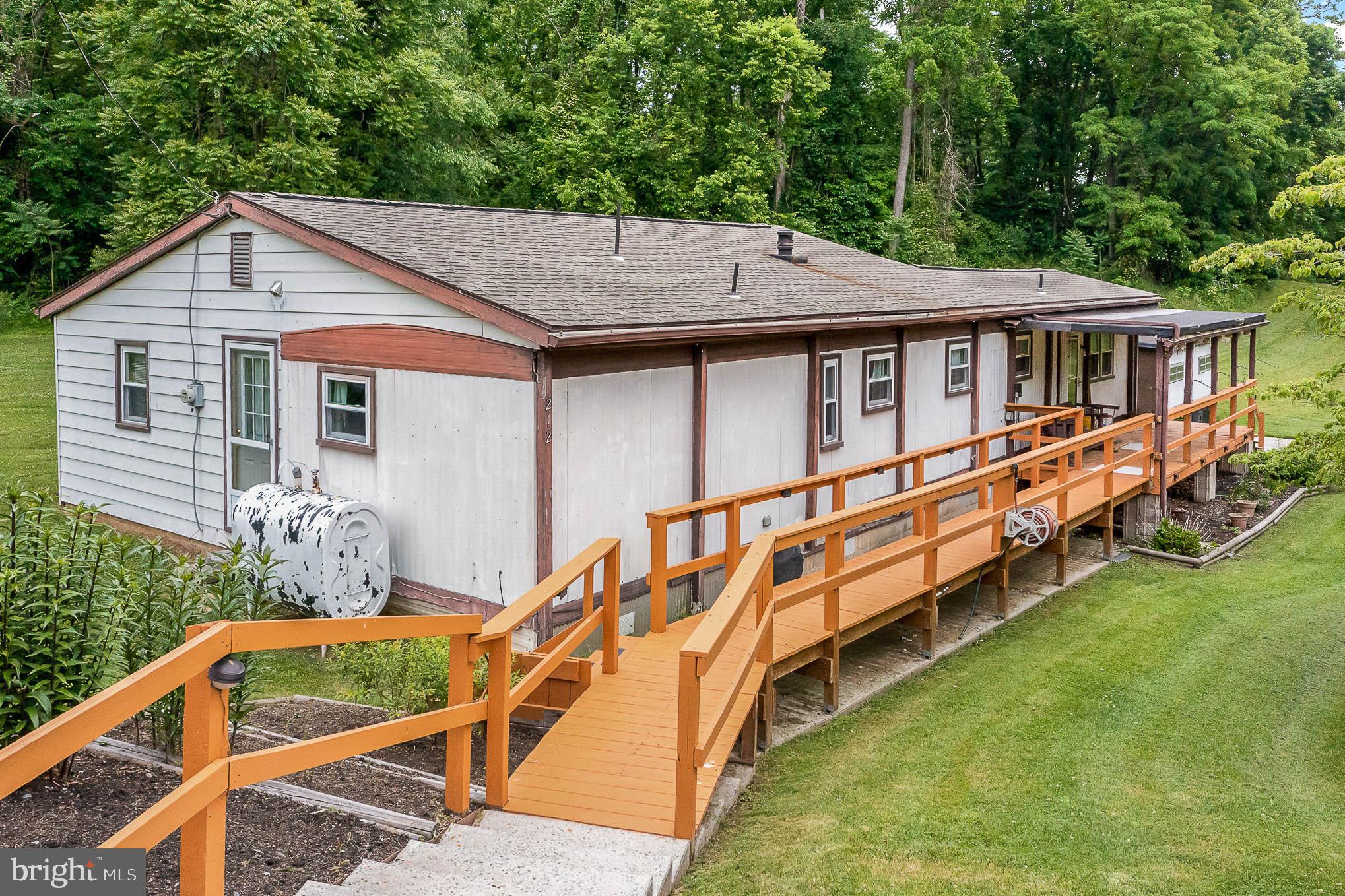 212 Stonehouse Road Carlisle, PA 17015 - Photo 22 of 34 Gallery Image 22
