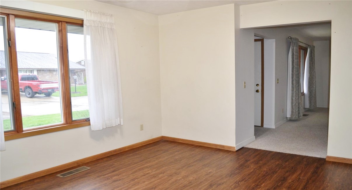 1031 Armsgate Road Springfield, OH 45503 - Photo 10 of 30