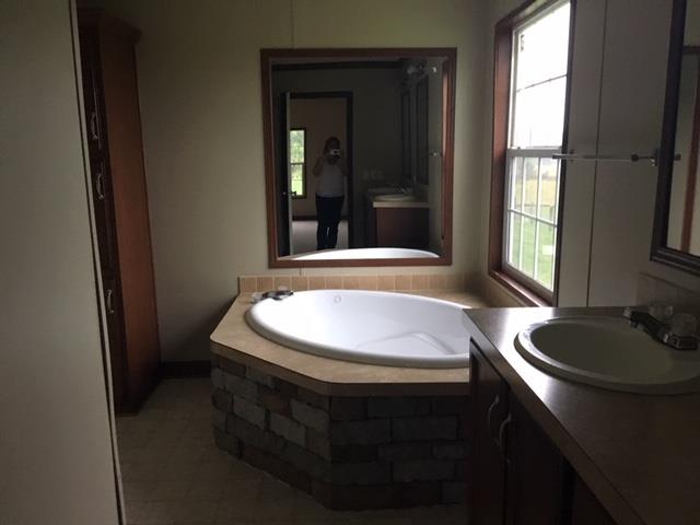 1015 Rock Springs Road Bethpage, TN 37022 - Photo 8 of 10 Gallery Image 8