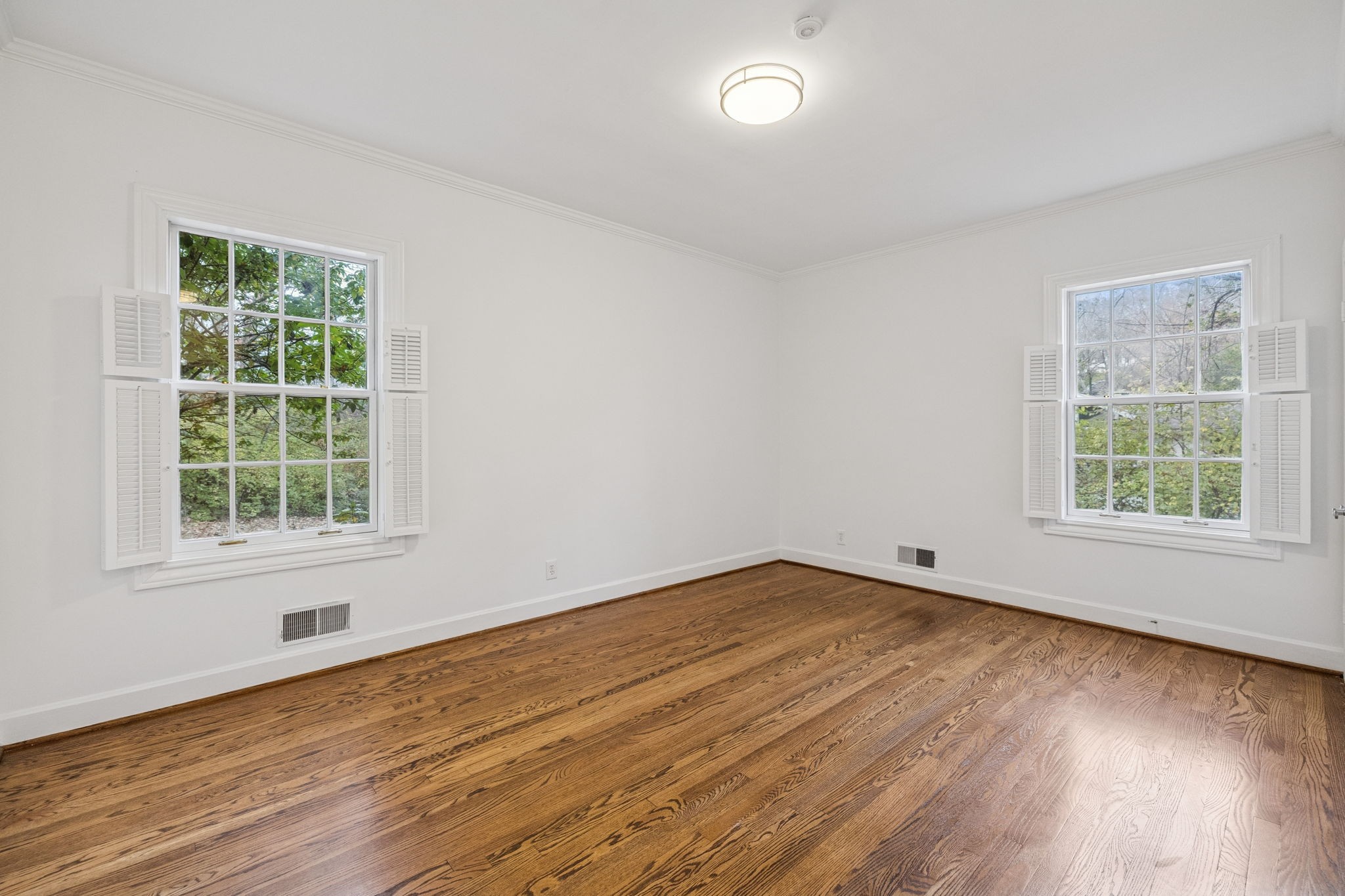 6012 Hickory Valley Road Nashville, TN 37209 - Photo 33 of 60