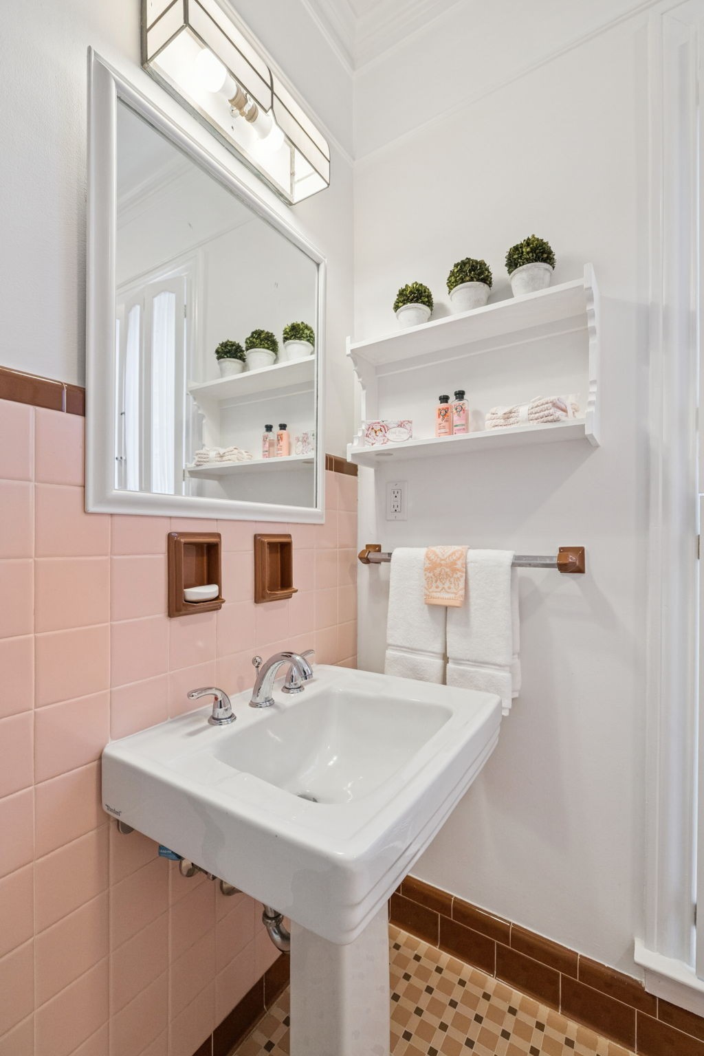 6012 Hickory Valley Road Nashville, TN 37209 - Photo 36 of 60