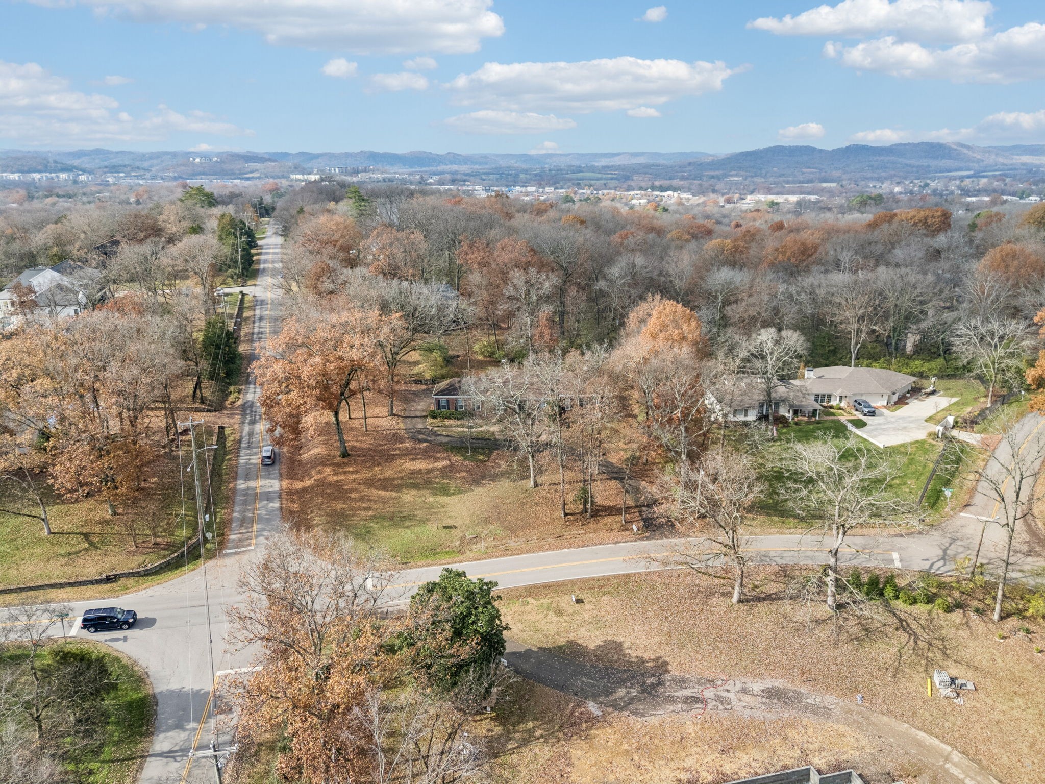 6012 Hickory Valley Road Nashville, TN 37209 - Photo 52 of 60 a view of outdoor space and mountain view