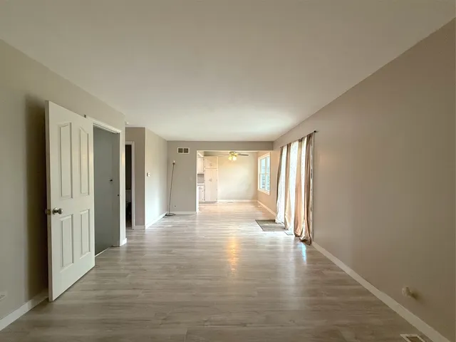 $285,000 | 3542 Ronald Road, Crete, IL 60417