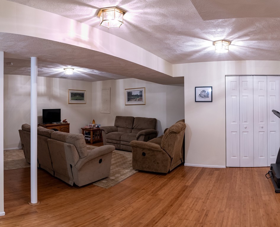 3306 Woodbridge Road, Unit 3306 Peabody, MA 01960 - Photo 21 of 28 Gallery Image 21