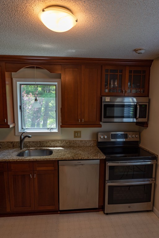 3306 Woodbridge Road, Unit 3306 Peabody, MA 01960 - Photo 4 of 28 Gallery Image 4