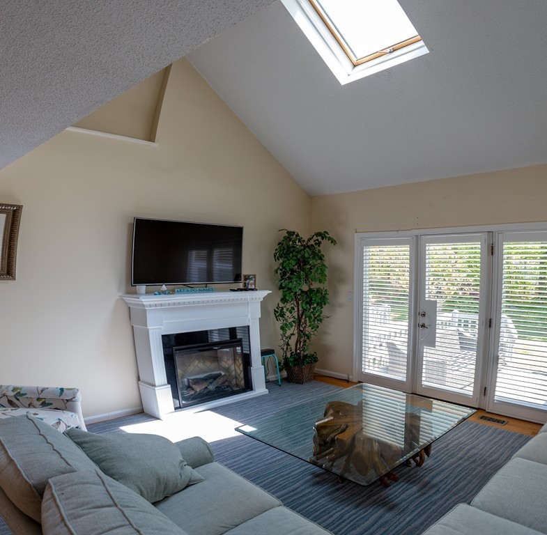 3306 Woodbridge Road, Unit 3306 Peabody, MA 01960 - Photo 9 of 28 Gallery Image 9