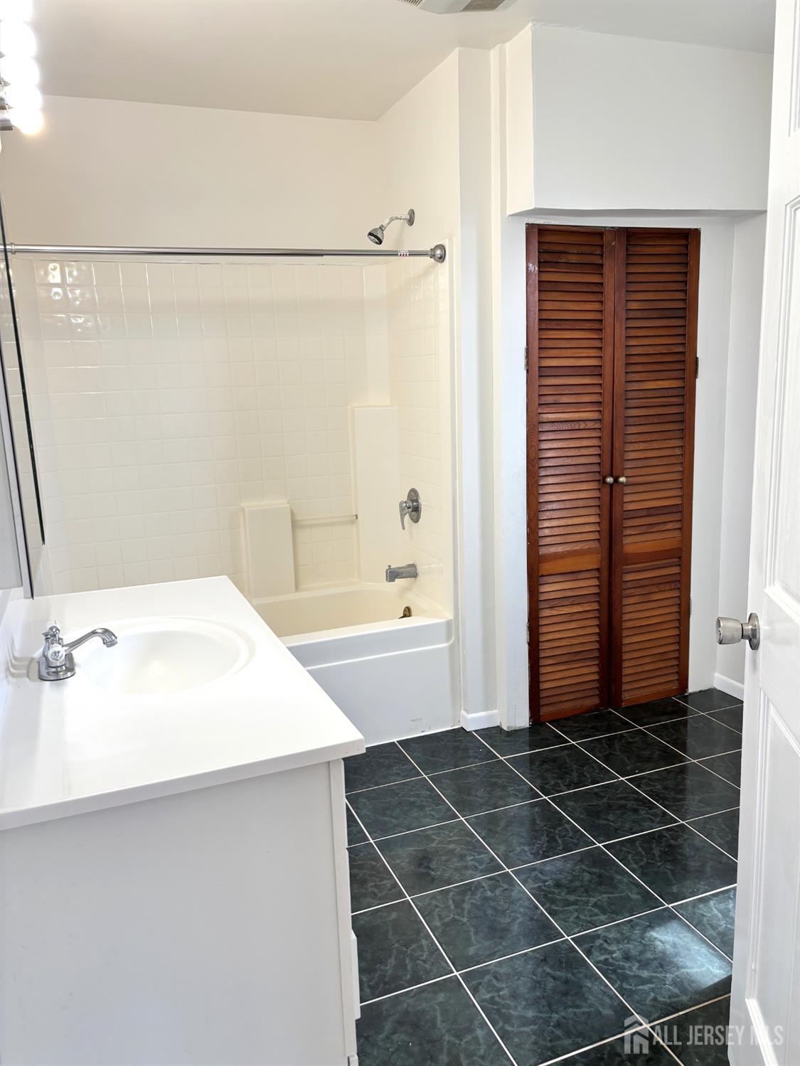 210 2nd Street Middlesex, NJ 08846 - Photo 26 of 28