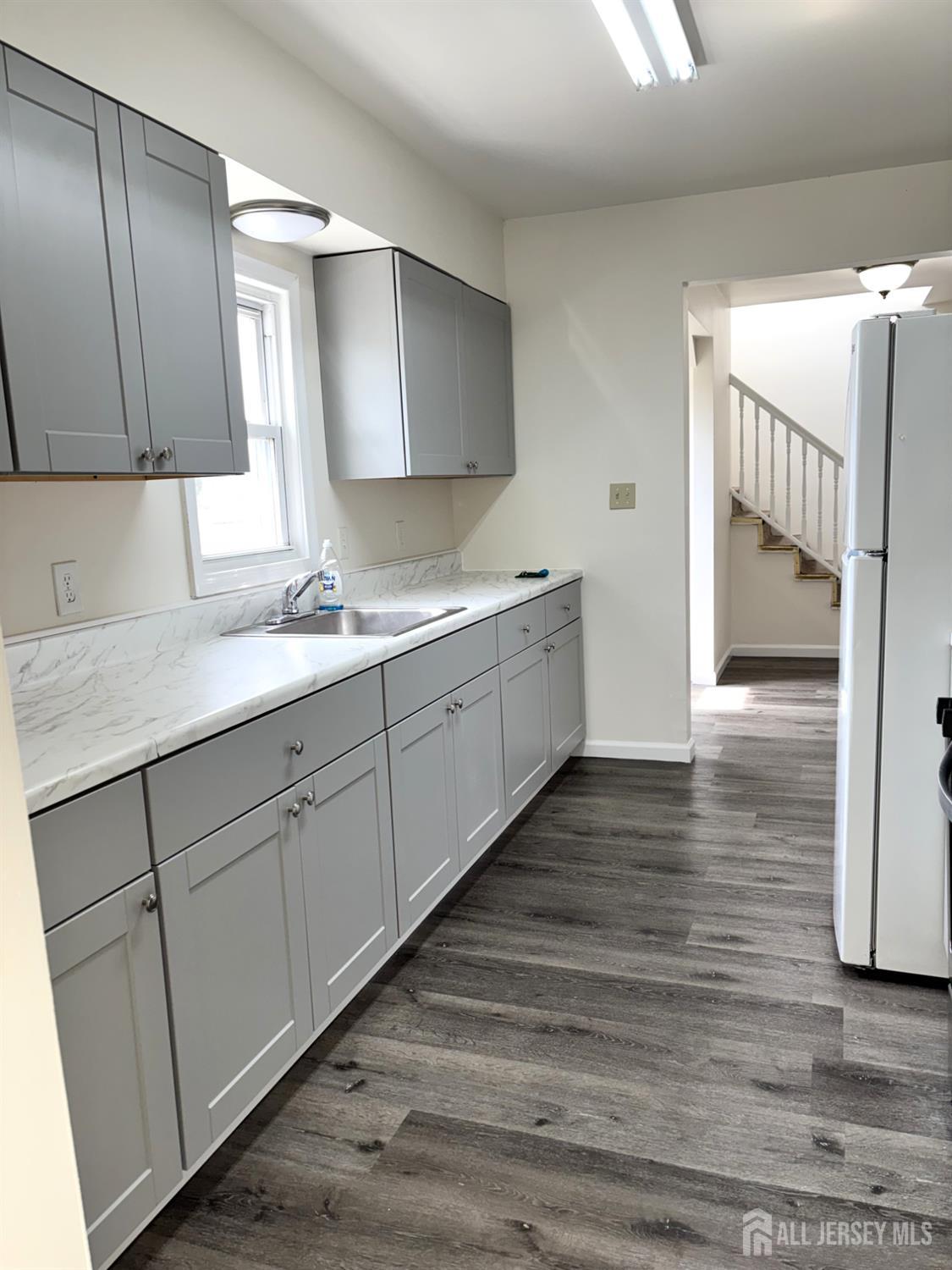 210 2nd Street Middlesex, NJ 08846 - Photo 6 of 28