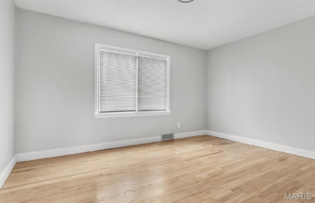 1141 St Cyr Road St. Louis, MO 63137 - Photo 15 of 21