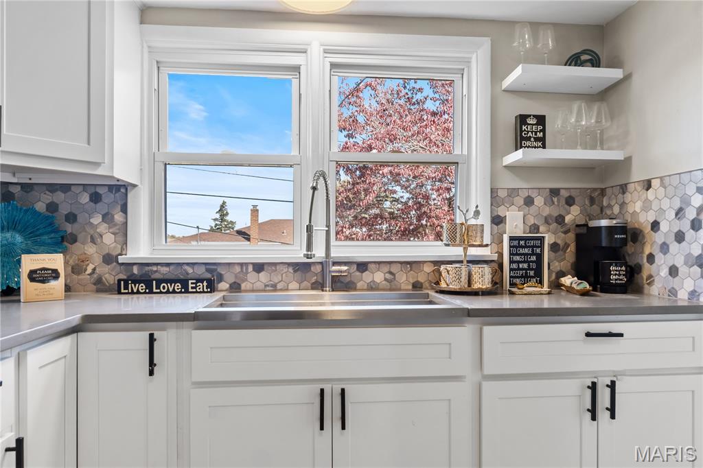 1141 St Cyr Road St. Louis, MO 63137 - Photo 7 of 21