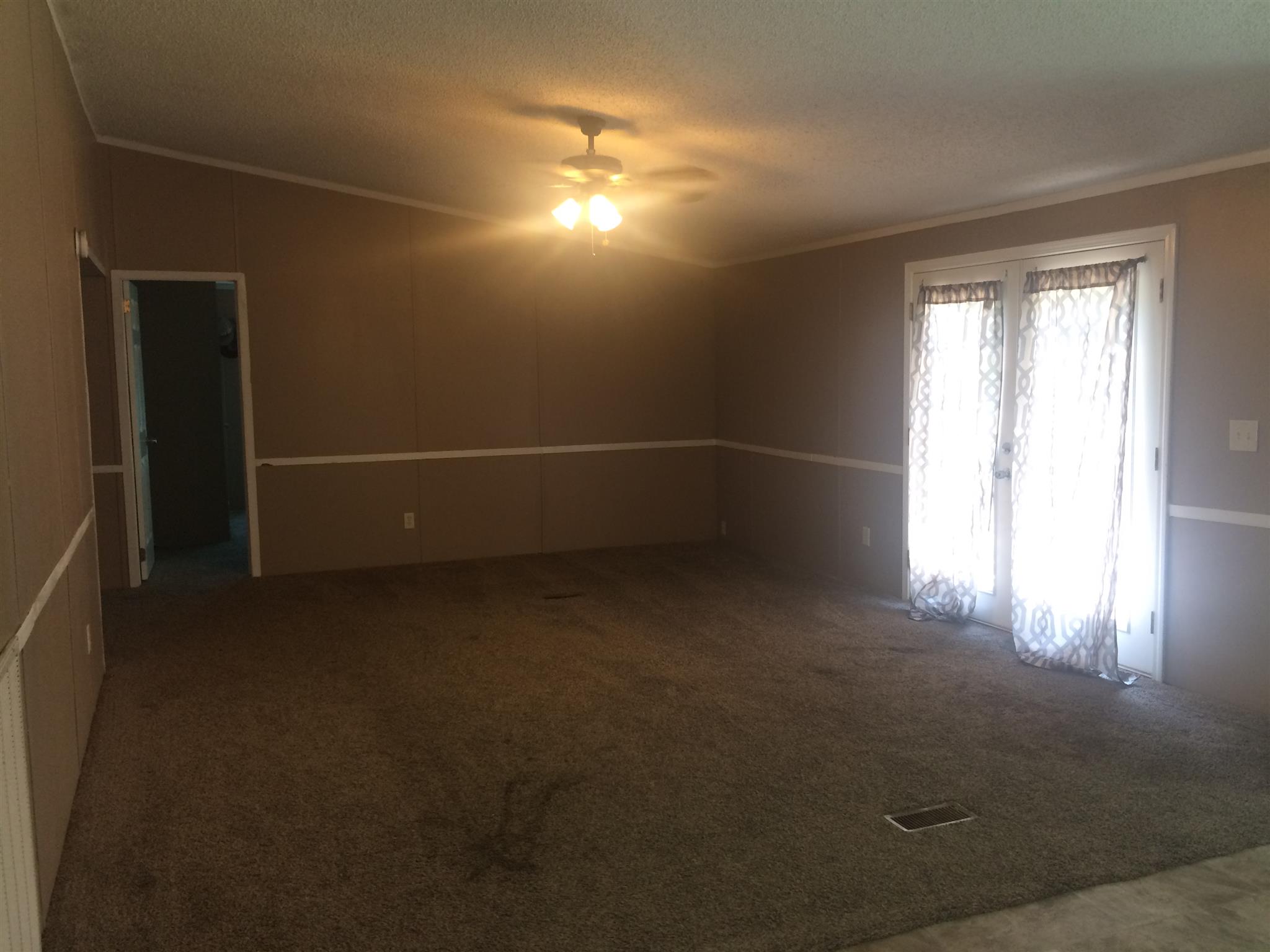 124 Rocky Road Lebanon, TN 37087 - Photo 4 of 10 Family room just off dining/ kitchen area, lots of room for family