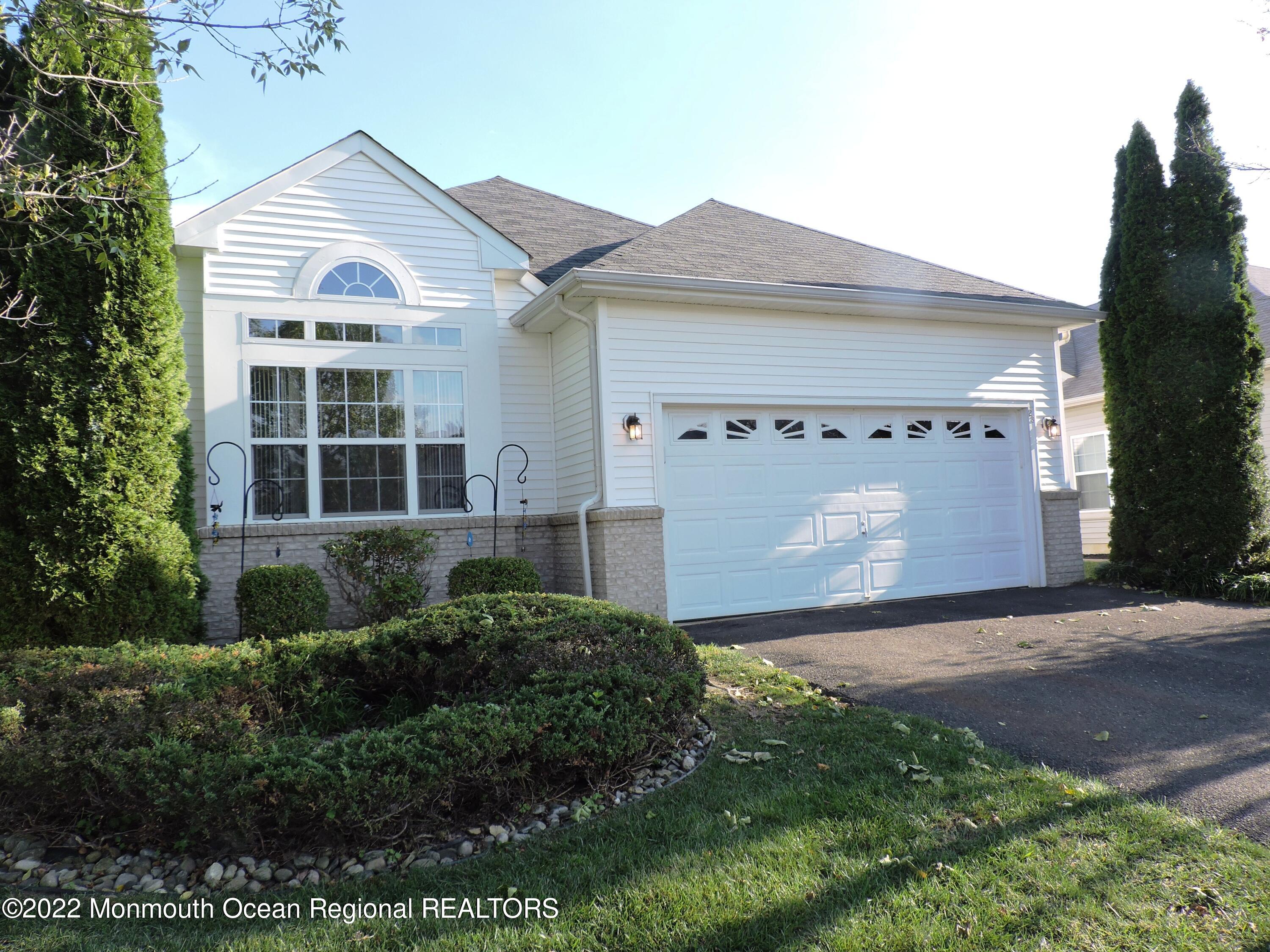 23 Ravenna Road Manchester Township, NJ 08759 - Photo 4 of 52 23 RAVENNA ROAD