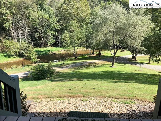 $1,600 | 405 Ballou Mills Road, Grassy Creek, NC 28631