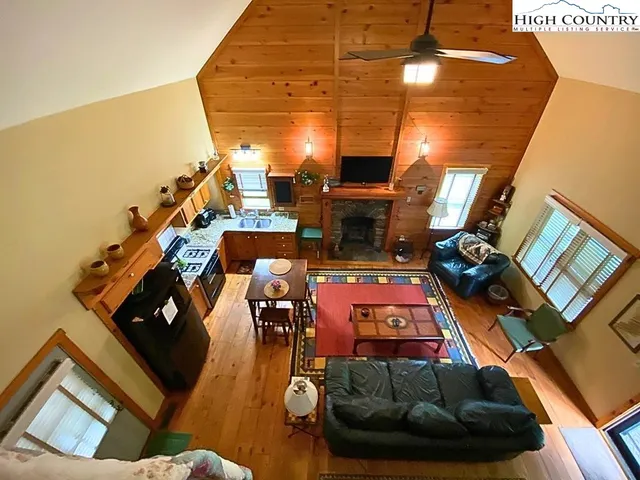 $1,600 | 405 Ballou Mills Road, Grassy Creek, NC 28631