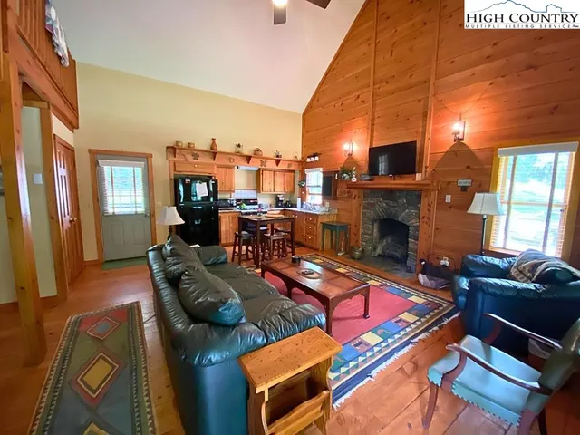 $1,600 | 405 Ballou Mills Road, Grassy Creek, NC 28631