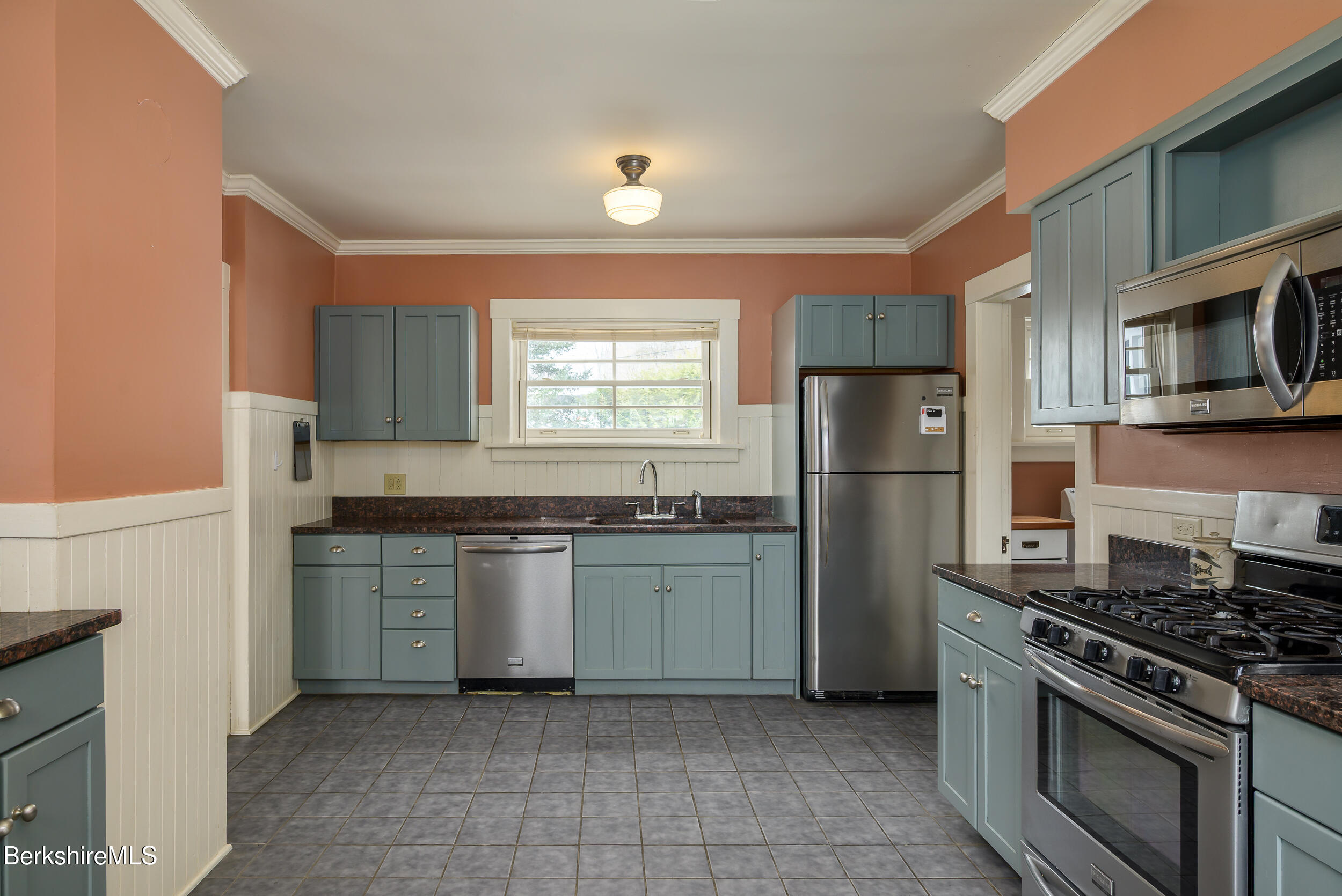 1539 Green River Road, Unit 2 Williamstown, MA 01267 - Photo 6 of 50 1539-Green-River-5