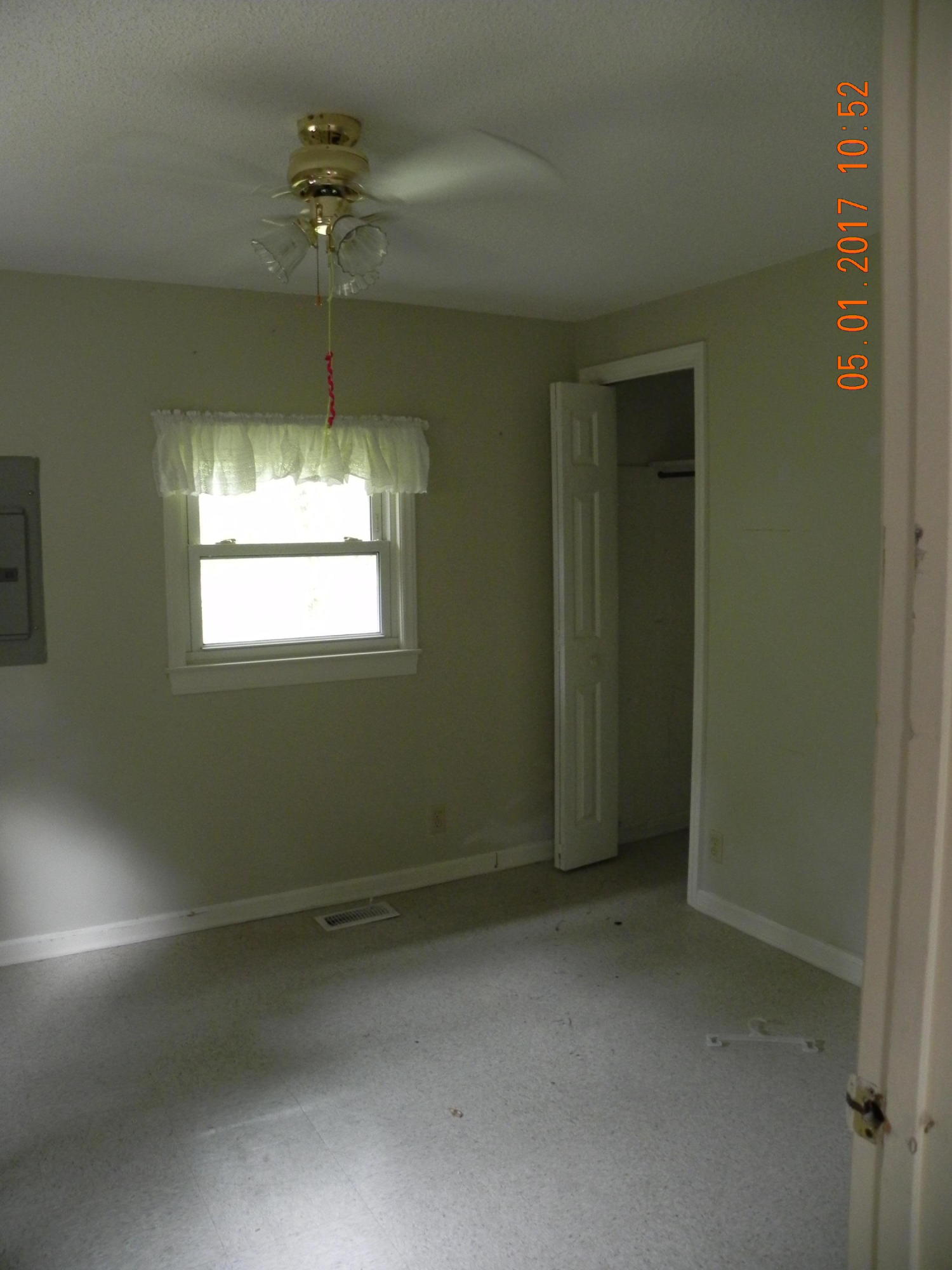 684-656 Peace Road Carthage, NC 28327 - Photo 13 of 41 656 Second Bedroom