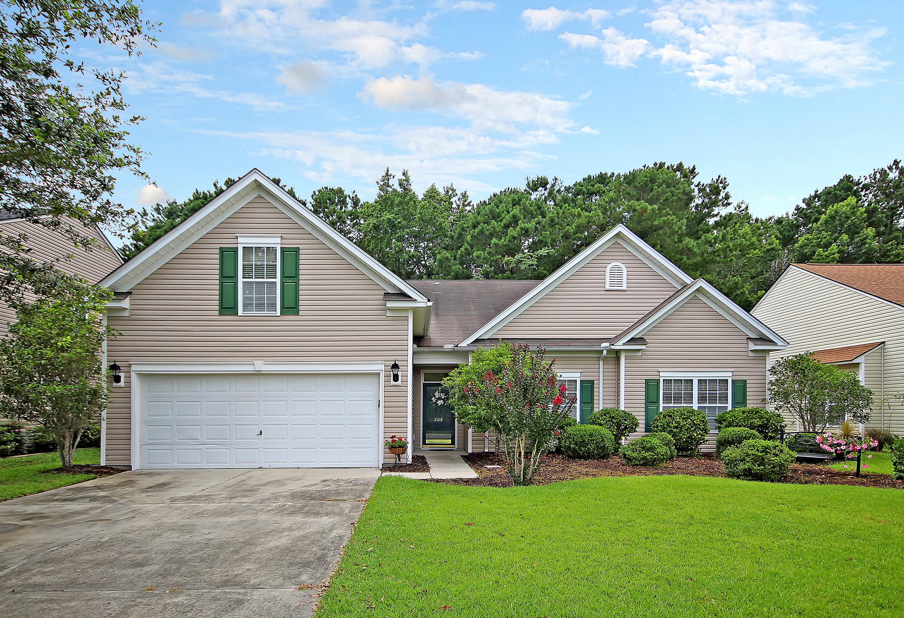 208 Hollytree Circle Ladson, SC 29456 - Photo 36 of 36 Front Yard