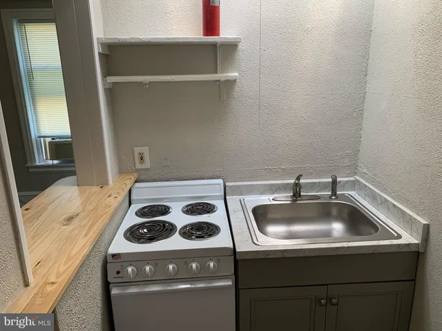 $1,075 | 1517 North Franklin Street, Unit 4, Wilmington, DE 19806