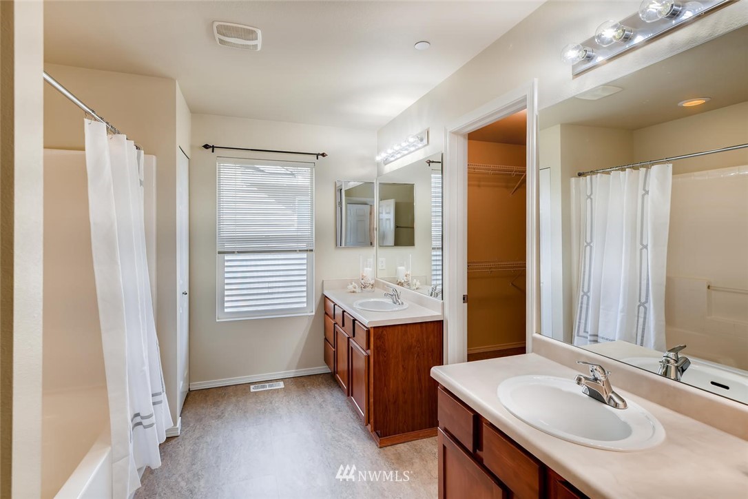 3094 Walker Road DuPont, WA 98327 - Photo 13 of 25